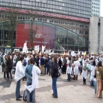 Manifestation des tudiants en mdecine  Paris le 6 avril 2005 photo n3 