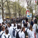 Manifestation des tudiants en mdecine  Paris le 6 avril 2005 photo n74 