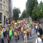 manifestation antinuclaire  Paris le 12 juillet 2008 photo n15 
