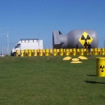 Rassemblement anti-plutonium  Cherbourg le 21 aot 2004 photo n1 