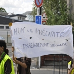 Action de soutien  un Auxilliaire de Vie Scolaire du collge Villey Desmeserets le 24 juin 2011 photo n2 