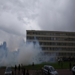 Barricades et affrontements avec la police devant l'universit le 28 avril 2009 photo n102 