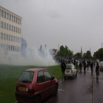 Barricades et affrontements avec la police devant l'universit le 28 avril 2009 photo n164 