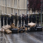 Barricades et affrontements avec la police devant l'universit le 28 avril 2009 photo n173 
